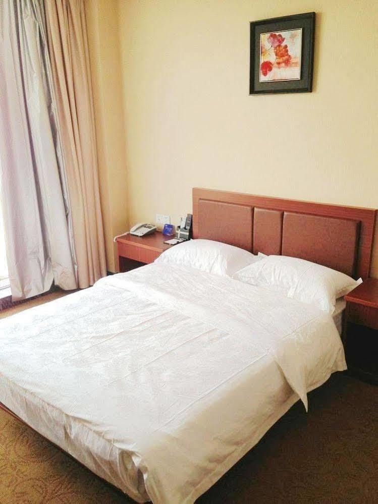 Mo'Er Holiday Hotel Nantong Buitenkant foto
