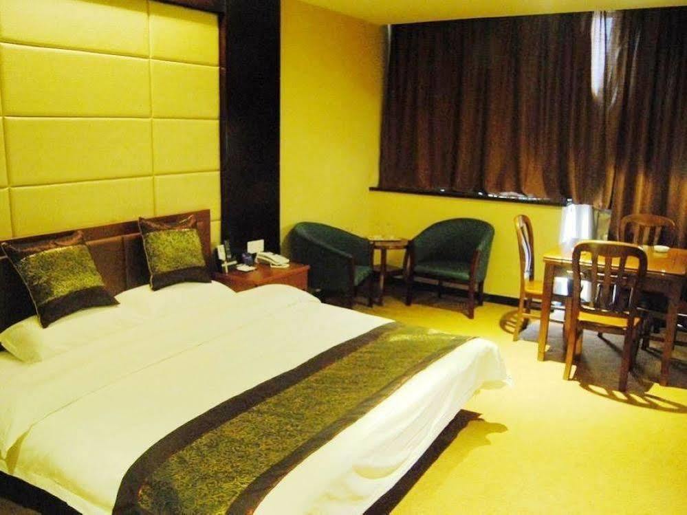 Mo'Er Holiday Hotel Nantong Buitenkant foto